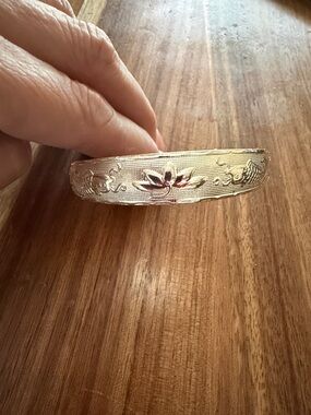 Engraved Floral Metal Bangle Bracelet in Silver Tones